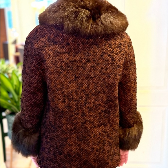 Tweed Coat w/ Fur Collar & Cuffs: Vintage 1960s Brown & Black Wool - Picture 3 of 15